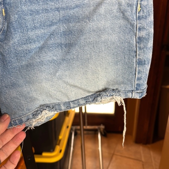 Free People We the Free Denim Distressed Women's Shorts Size 28 - Picture 4 of 11